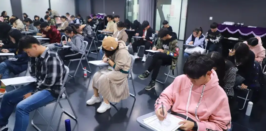 �տ��Ļ��ο�ʲô�������