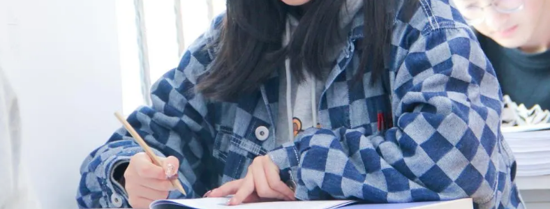 �������Ļ��β�ϰ