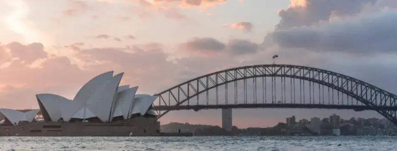 �����ڿ��ͺ��о���˶ʿ������