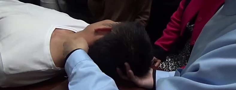 ��������