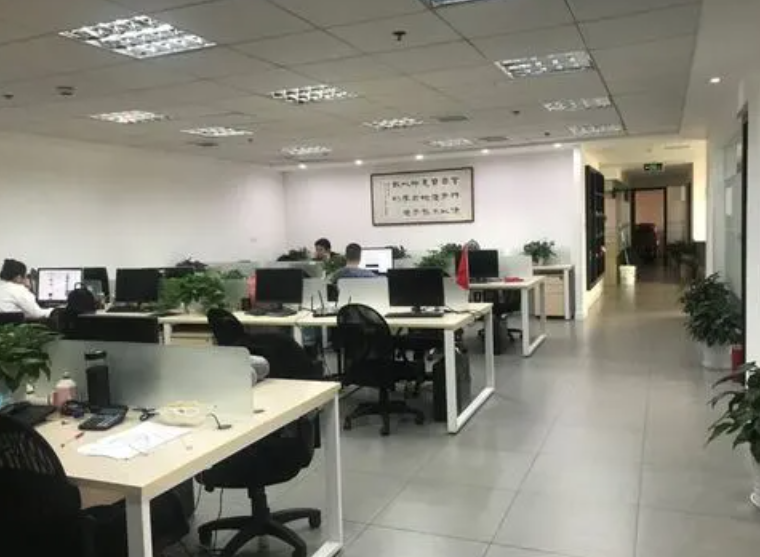 ���д�ҵ�ʸ�֤������ô׼��