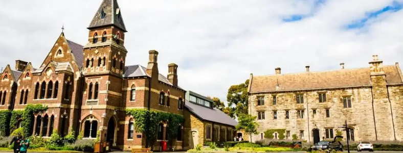 ������ѧ�ķ��ô���Ƕ���