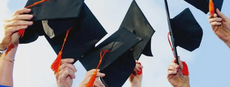 ���˸߿�ѧ������