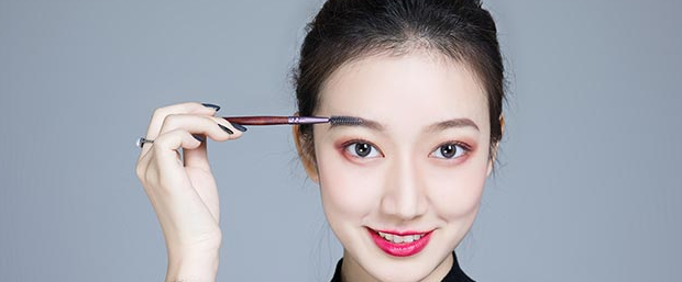 在莆田我们如何学化妆