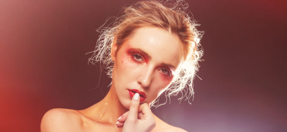 莆田彩妆培训抹口红后嘴唇起皮怎么办