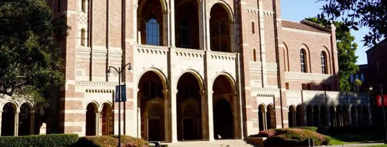 ���������Ǵ�ѧ��ѧ����