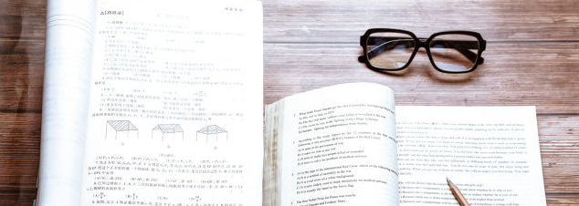 ʯ��ׯѧ�и��Ķ���δ��