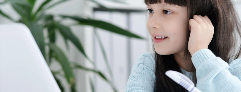 ѧ��̿��Ը��ƺ���רע����