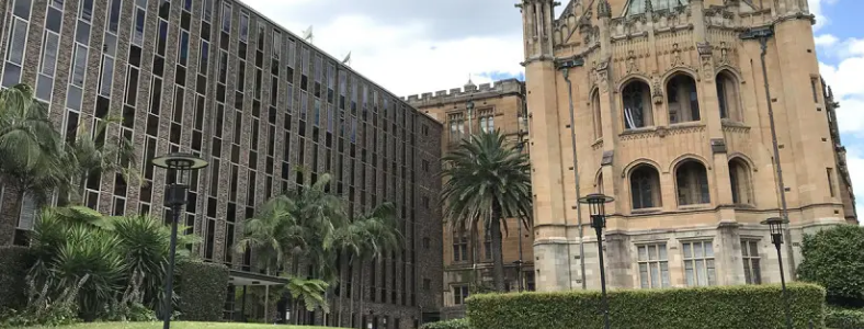 �Ĵ�������ѧ�н��ĸ���