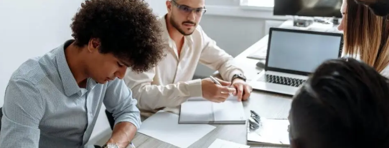 ������ѧ�н�����ļҺ�