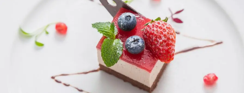 ���ݵ���ѧУ�ļҺ�