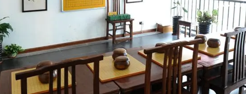 �Ϻ��غ���ͬΧ����ѵ��