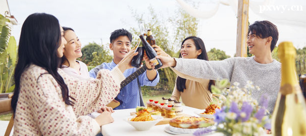 ���ڿڲ���ѵ��ô��̨�ݽ�