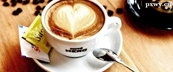 �ں���������ʦ�з�չ��