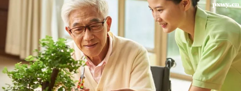 ���ϻ���ʦǰ�����