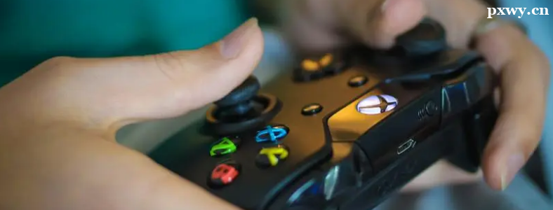 �ൺ��Ϸ������ѵ�����ļҺ�