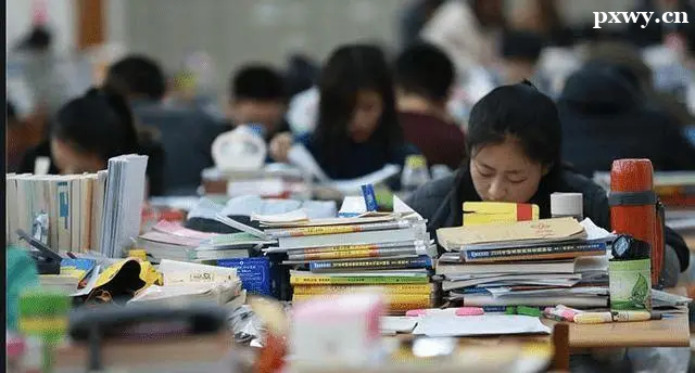 ������ѵ��