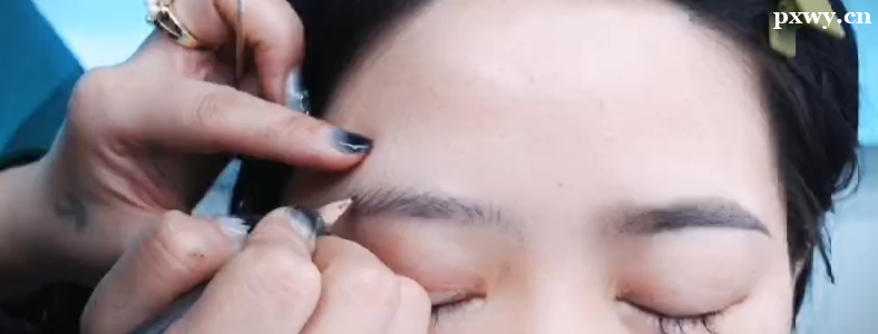 �ĸ�ѧУ������ѵ��