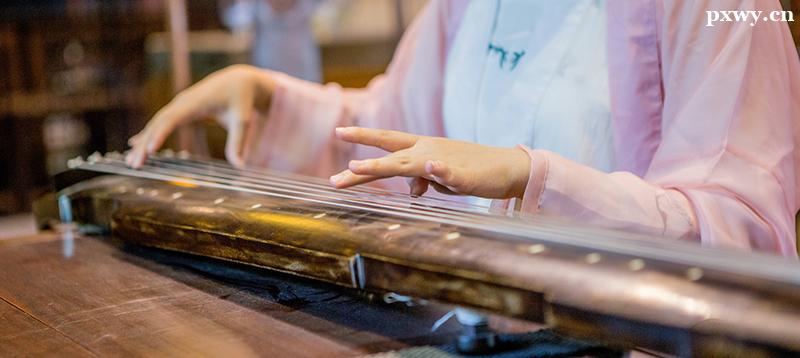 ������ѵ��