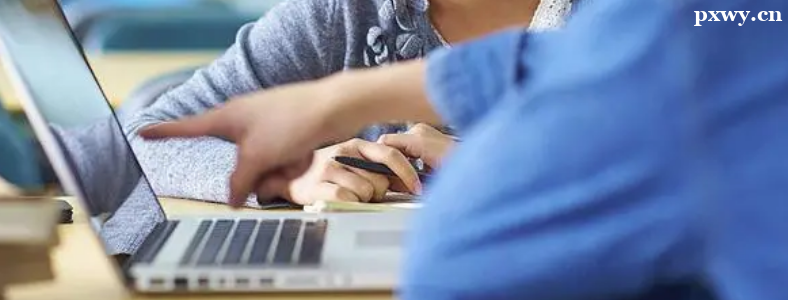 ��ɽ����ѧ������ѵ���ļҺ�