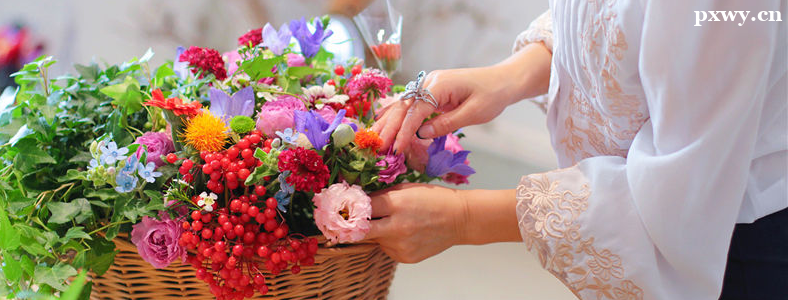 �Ϻ�������ѵѧ��һ�����Ǯ