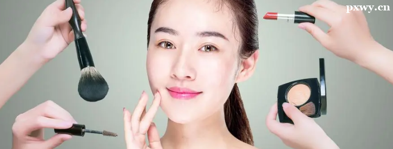 ���б�ҵ��ѧ��ױ��Ů��