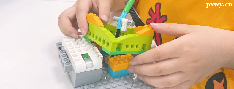 �ָ߱����ѵ�ʺ϶��ĺ���ѧ