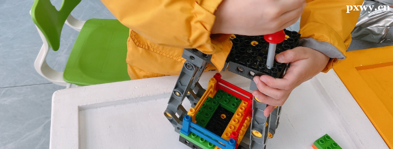 �ָ߱����ѵ�ʺ϶��ĺ���ѧ