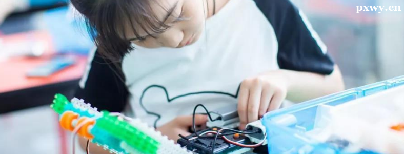 Сѧ����̺ͻ�����ѧ�ĸ��ȽϺ�