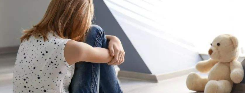 ��ΰ�����С���Ա�֢����