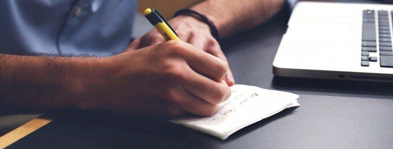 ����Ӣ���Ķ���ô׼���ȽϺ�