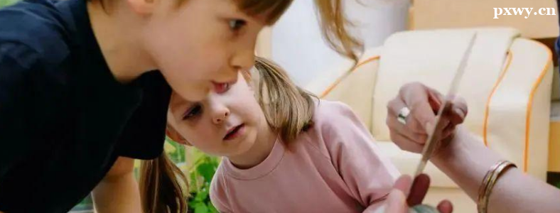 �Ա�֢��ͯ���Ｐ��ͨ����ѵ����������Щ