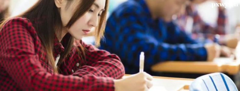 ����ÿ��ѧ����Сʱ�ȽϺ���