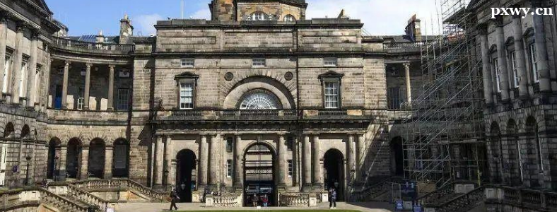 Ӣ����ѧ������ѧ���Ƚ϶��ѧУ