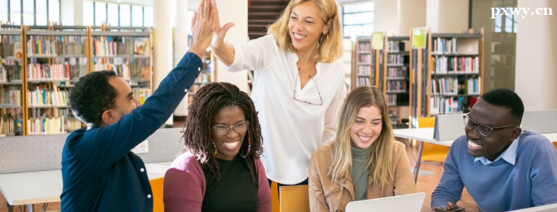 ʯ��ׯ�и���ѵ��