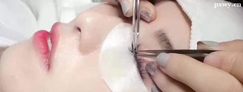 ����������ѵ�γ�