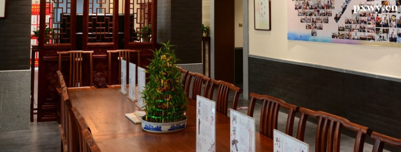 �Ϻ�������ѵѧУ�ļҺ�