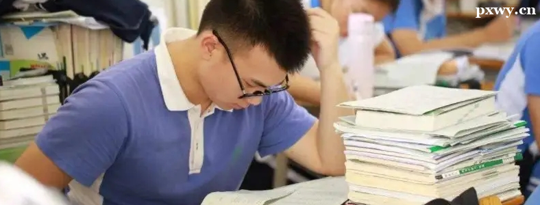 ����ѧ�������߳ɼ�