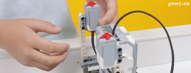 ��ͯ�����˱�̿γ��б�Ҫѧ��