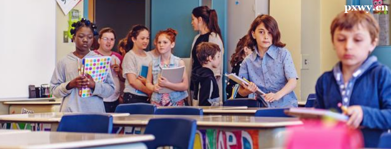 ����ѧУһ��ķ��ô�Ŷ���