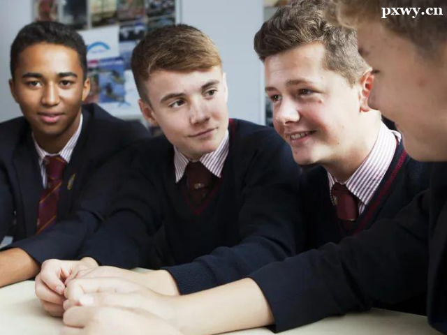 ��ͨ���к͹���ѧУ���ѡ��