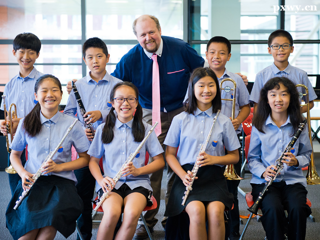 ʲô���ĺ����ʺ��Ϲ���ѧУ