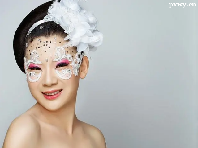 ��ױ������ױ��ѵѧУ�ļҺ�