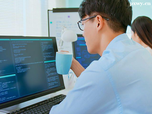 ����ǰ�˹���ʦ��ѵѧУ�ĸ���