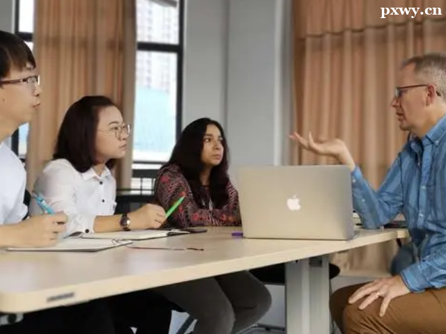 ���ʿγ���ѵ���������ļҺ�