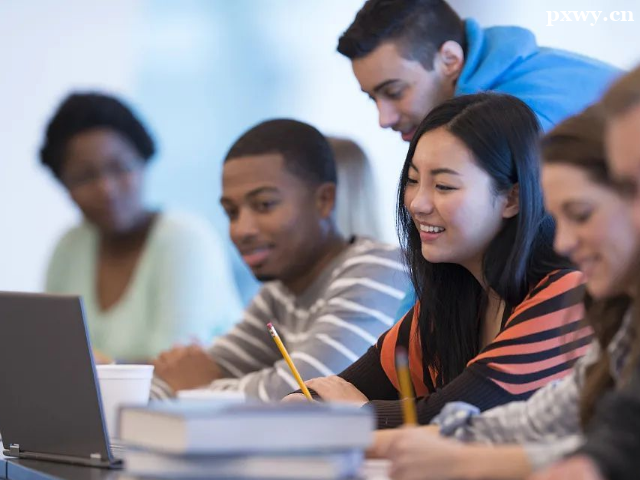 ���ʿγ���ѵ���������ļҺ�