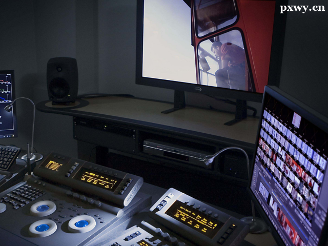 ����Ӱ�Ӻ�����ѵѧУ�ļҺ�