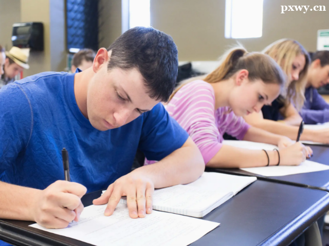 �����и�������ѵ���ļҺ�