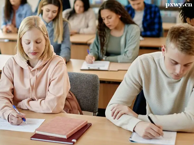 �����и���ѵ�γ������