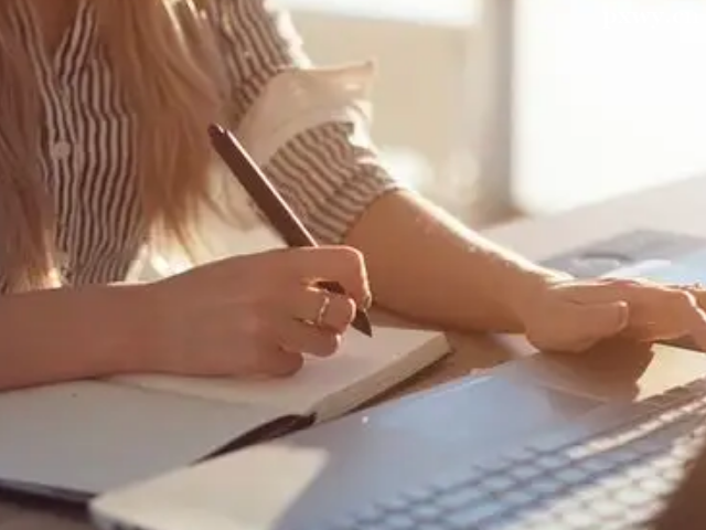 �и���ѵ�����ļ�ǿ����